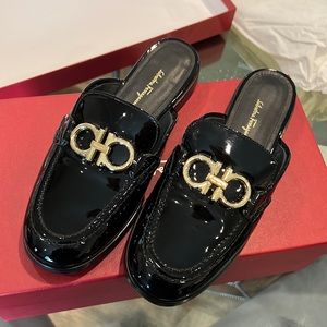 Salvatore Ferragamo flat